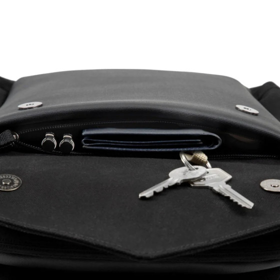 LE SAC À DOS URBAIN POUR L'ORDINATEUR PORTABLE JUSQU'À 14" (8524)