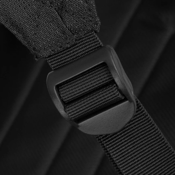 SAC À DOS NOIR POUR ORDINATEURS PORTABLES 15,6" (8065BLACK)