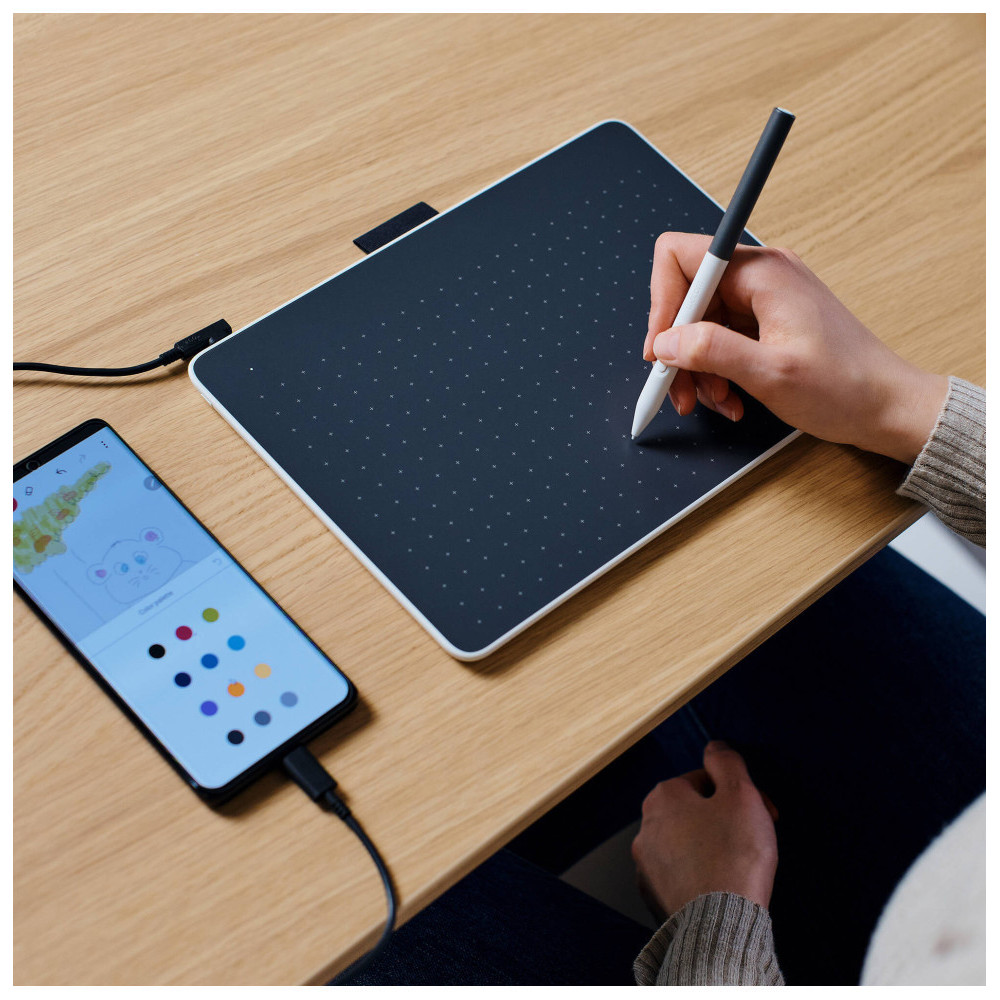 TABLETTE GRAPHIQUE À STYLET WACOM ONE MOYENNE - BLUETOOTH (CTC6110WLW2B)