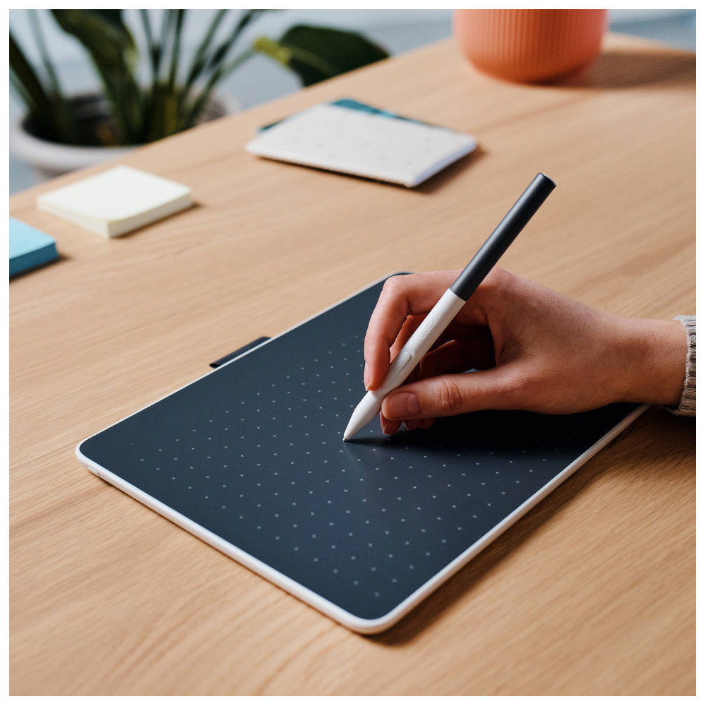 TABLETTE GRAPHIQUE À STYLET WACOM ONE PETITE - BLUETOOTH (CTC4110WLW2B)